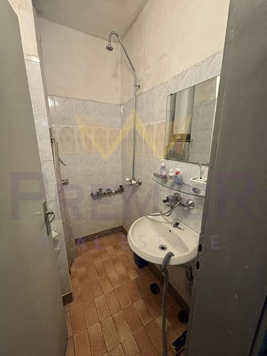 Продава се Тристаен апартамент в Варна, Нептун - 78 кв.м за 2436 €/кв.м - Снимка #11