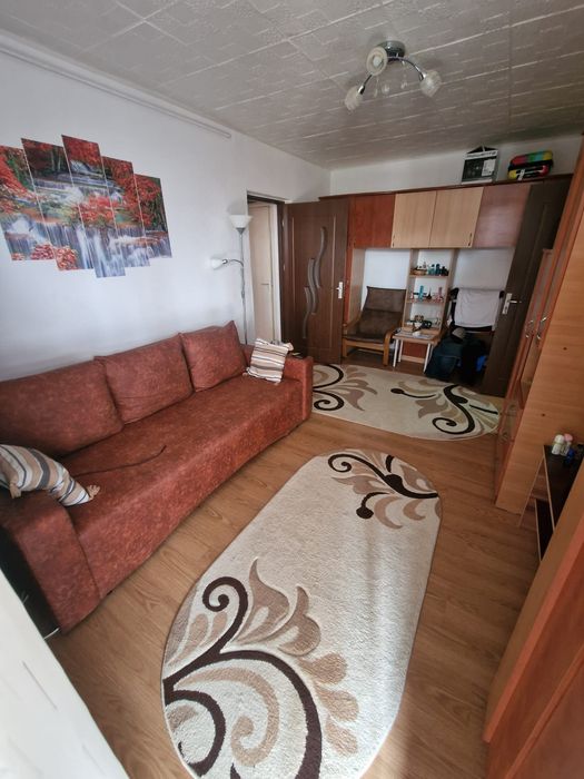 Vânzare apartament 2 camere semidecomandat București sector 4 MOBILAT