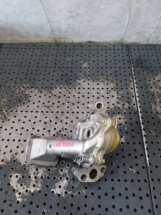 Pompa ulei 1.8 b hybrid toyota prius 3