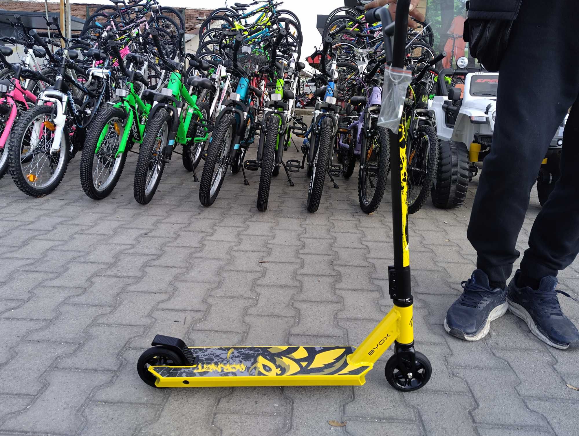BYOX Детска тротинетка stunt HORNET