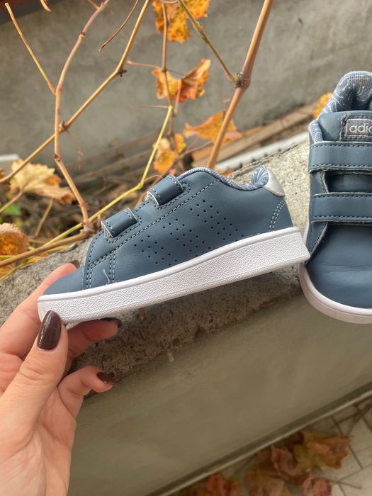 Adidas маратонки р23