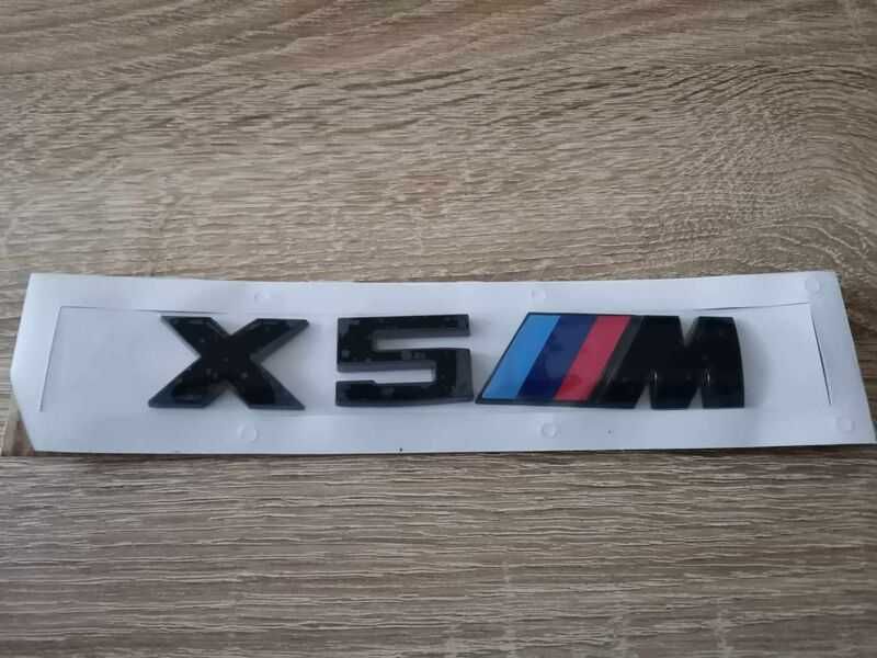 BMW X5M черна емблема лого