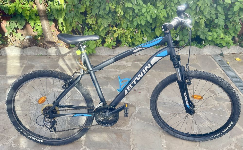 Bicicleta B’TWIN ROCKRIDER 340, 26”, cadru L, Michelin noi