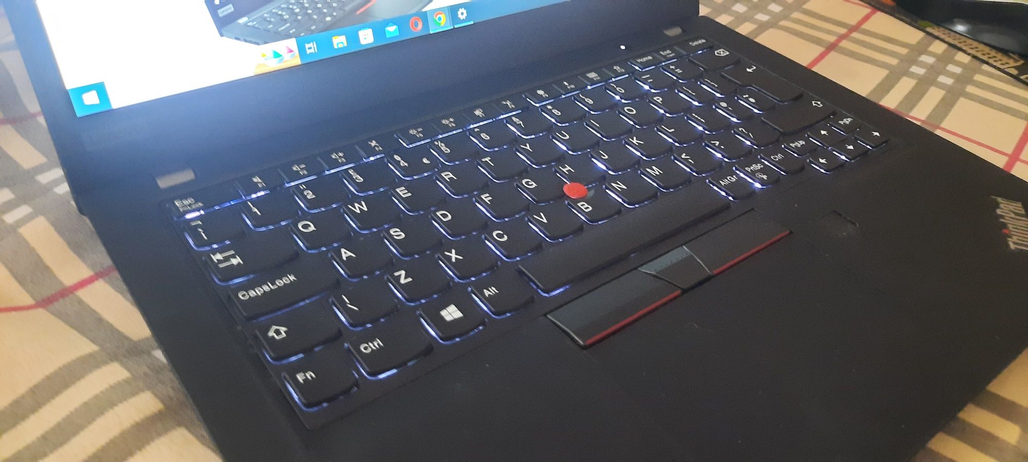 Лаптоп Lenovo ThinkPad X390 13.3"