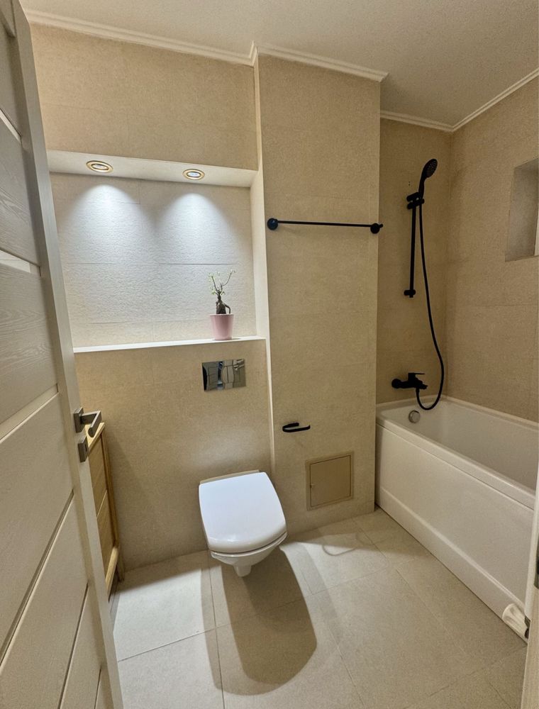 Inchiriez apartament in regim hotelier