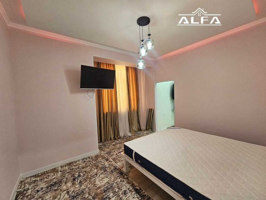 Buxoroda kvartira sotiladi 3 xonali 115m² 3-qavat.