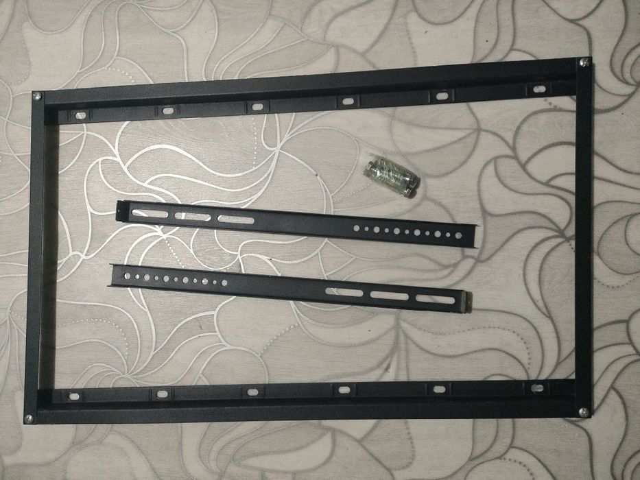 Кронштейн крепкий продам