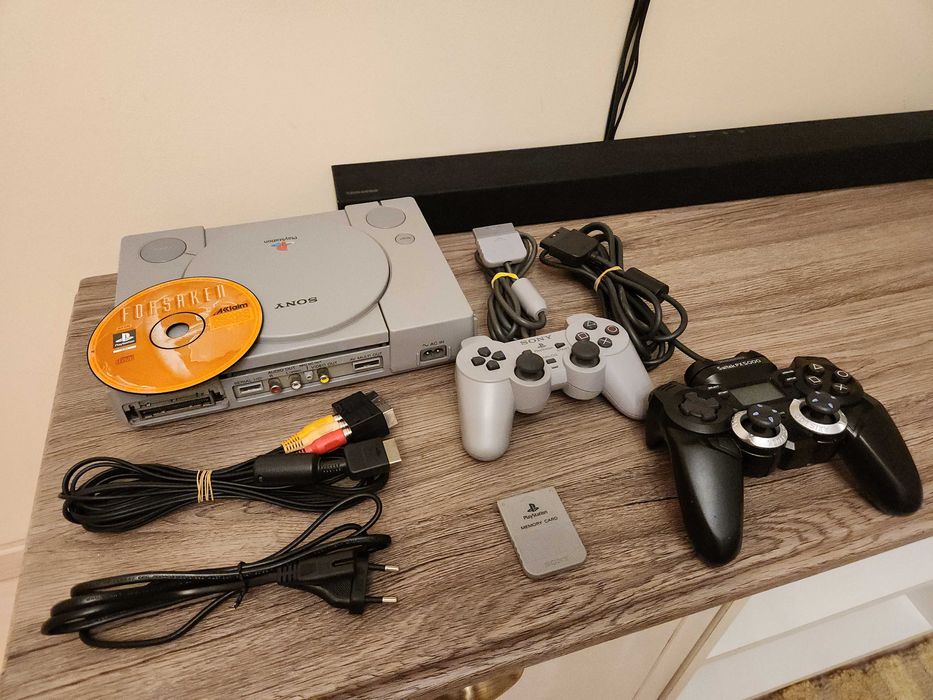 PlayStation 1 (PS1) Audiofil (SCPH-1002) - complet functional, cu card