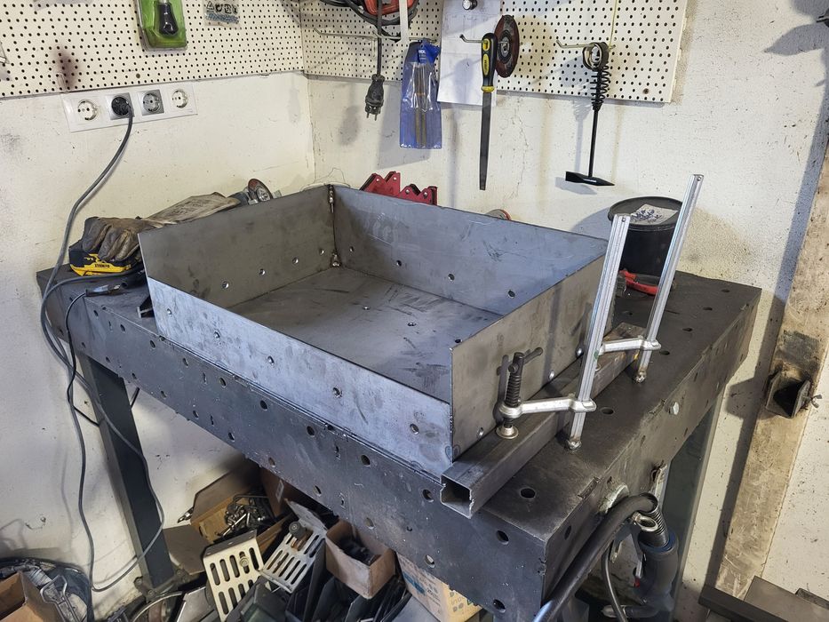 Vand gratar vopsit termorezistent reglabil demontabil  otel 600x400x3