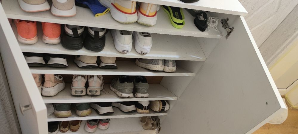 Шкаф за обувки бял