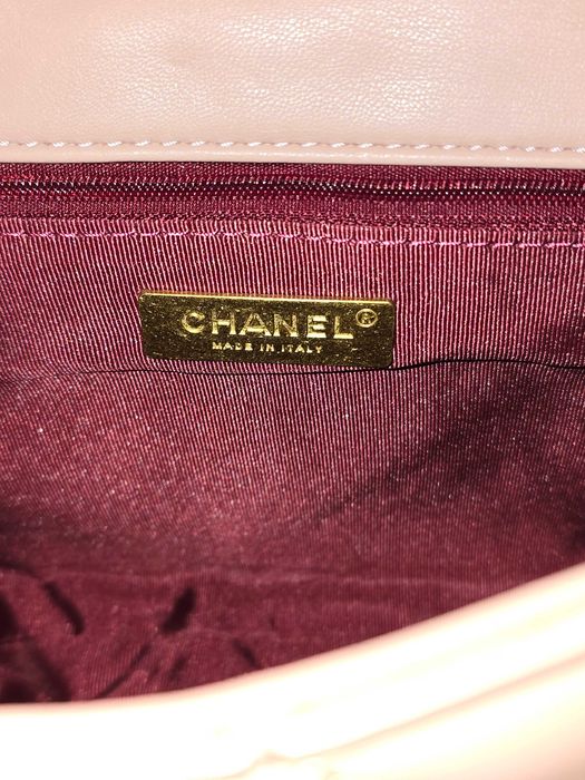 Chanel дамска чанта в цвят пудра естествена кожа