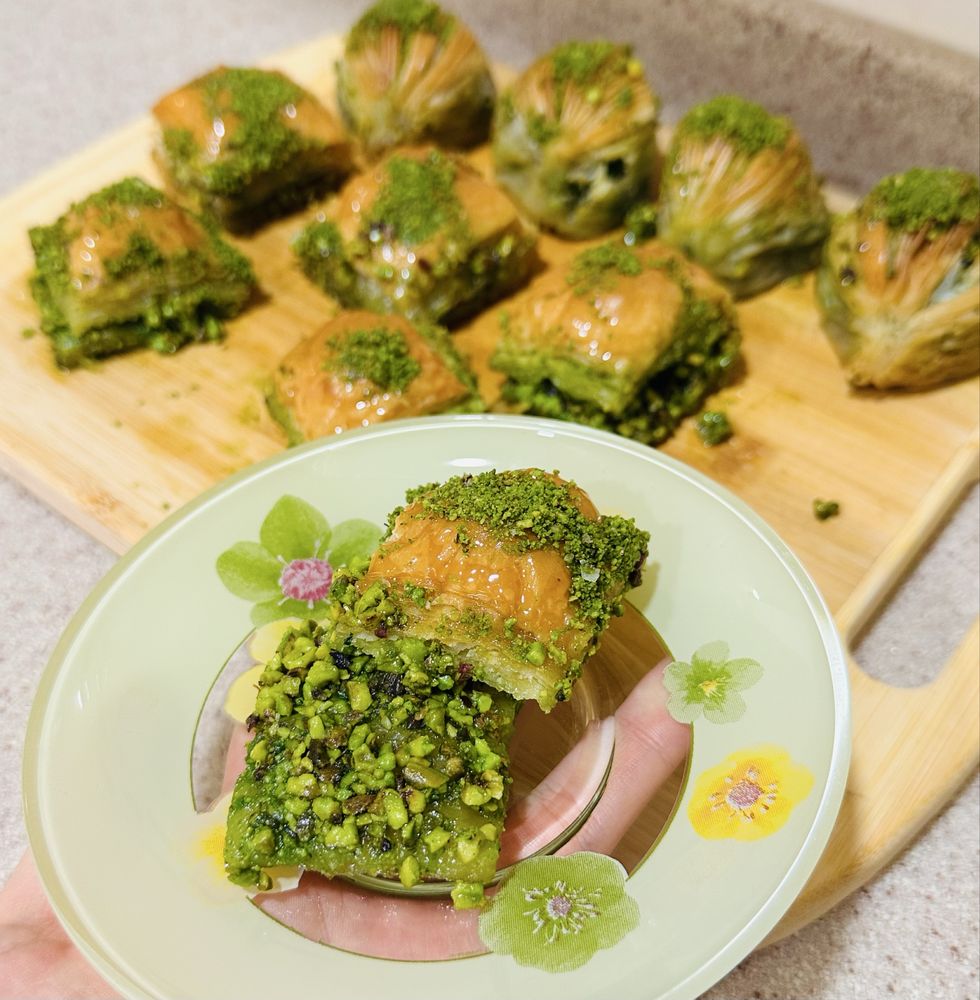 Turk pahlavasi,baklava,turk shirinlik,handom pistali,fis