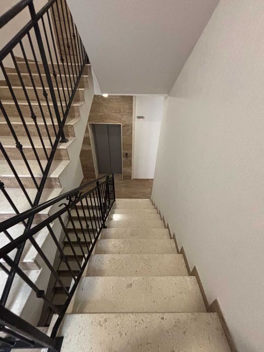 Дава под наем 2 - стаен, Център, 62 кв.м.