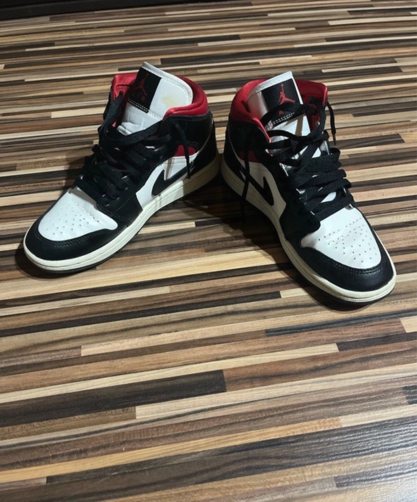 jordan 1 mid purati o data, originali