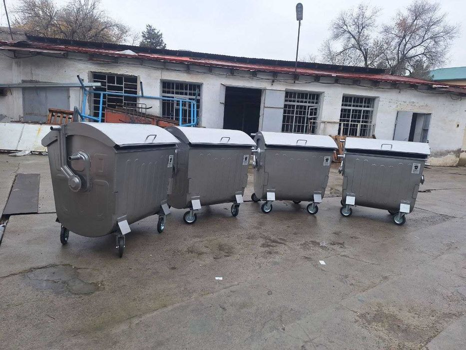 Мусорный бак 1100л Металичски