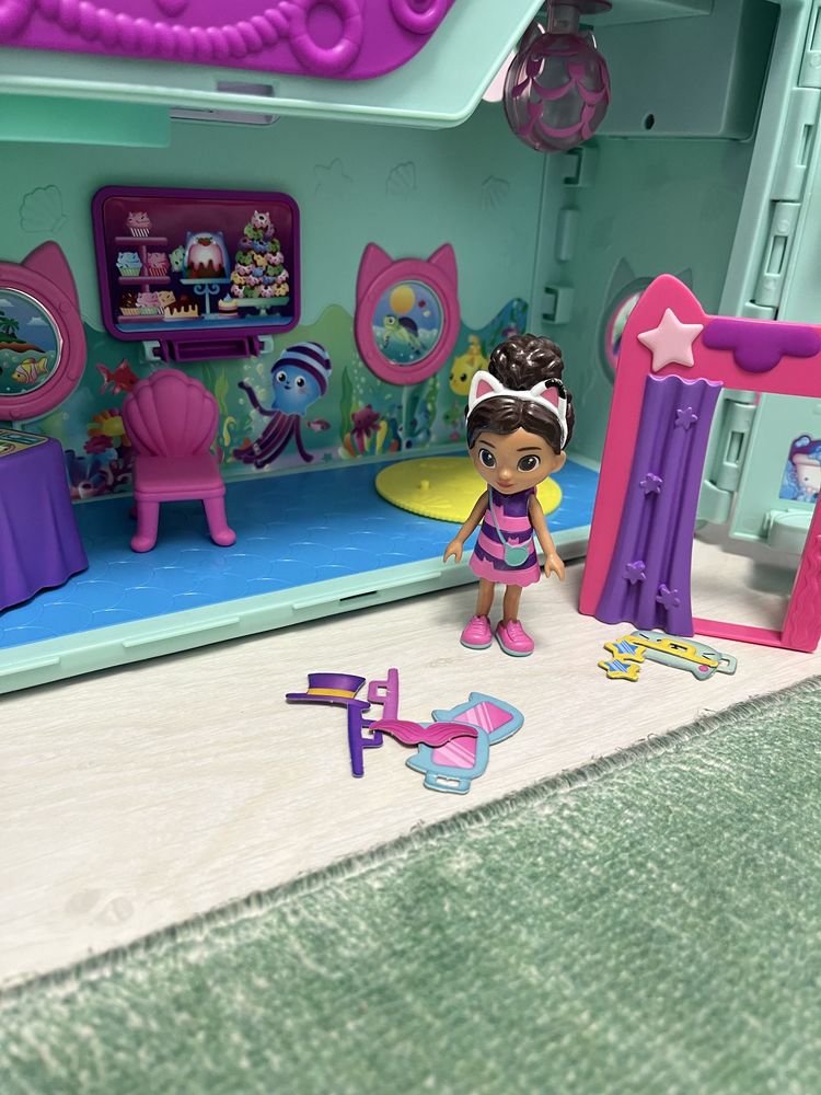 Игрален комплект Gabbys Dollhouse - Параход с приятели