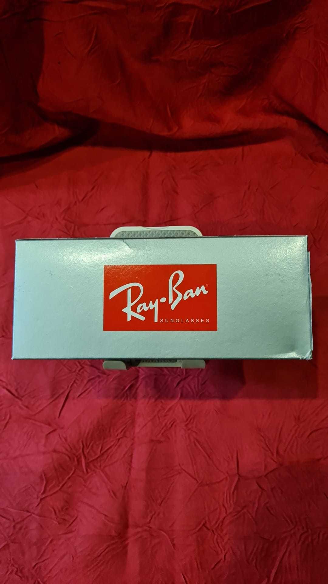 Слънчеви Очила RayBan 4184