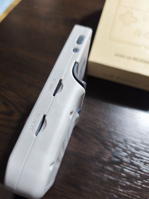 Преносима конзола Anbernic RG35XX Plus