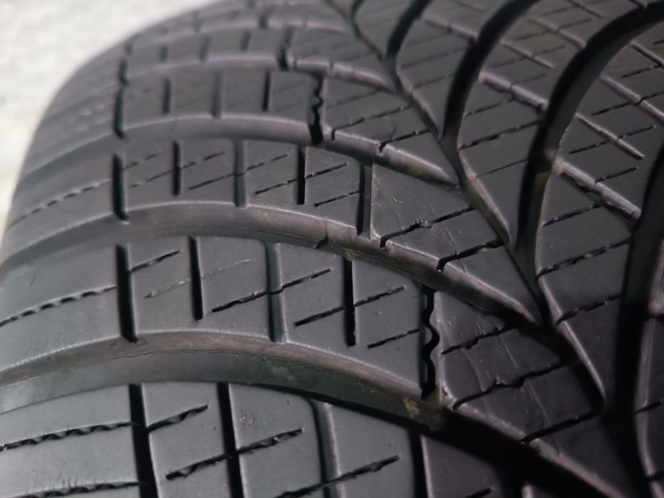 225/55/17 Goodyear Дот 1221