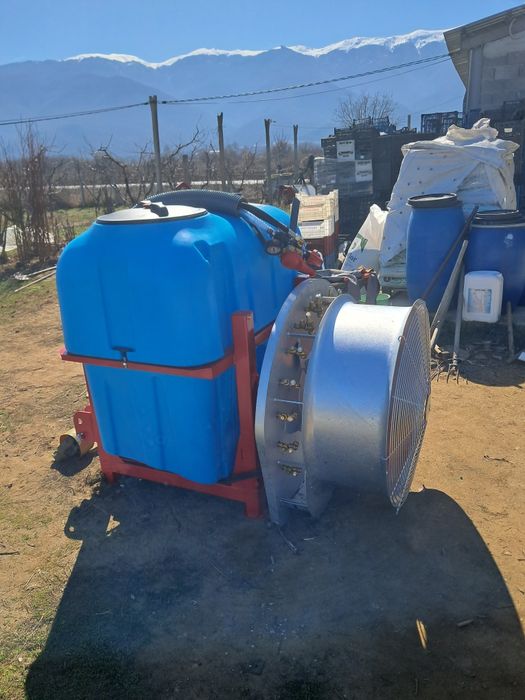 Навесна вентилаторна пръскачка