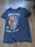 Тениска с принт unbeatable