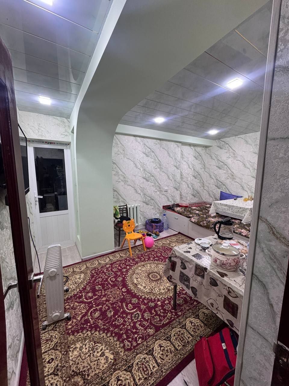 Продаю квартиру Яшнабадский р-он Куйлюк Центр 3-ком 7-этаж 12-этажном