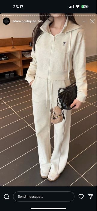 Екип от две части CD