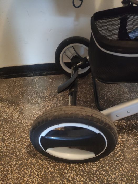 Cărucior pliabil pentru copii  3 in 1