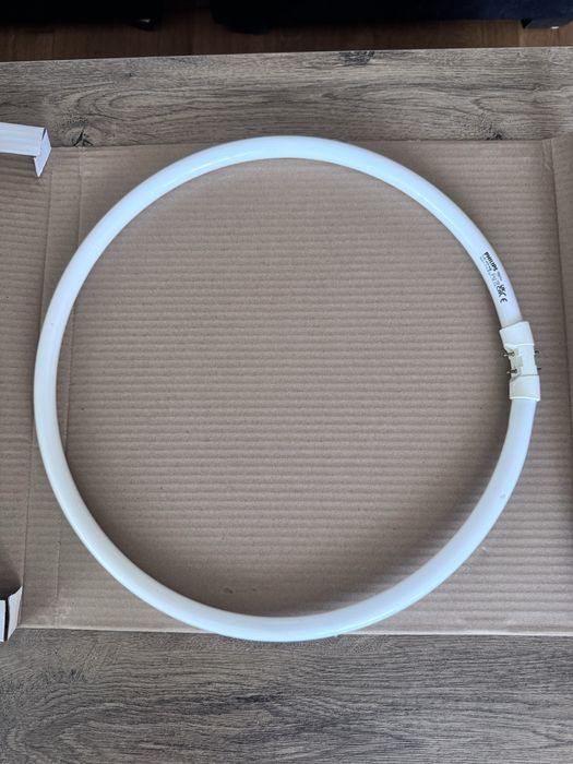 Neon Circular Philips TL5-C 60W/840 Lumină Albă Neutră) -NOU!