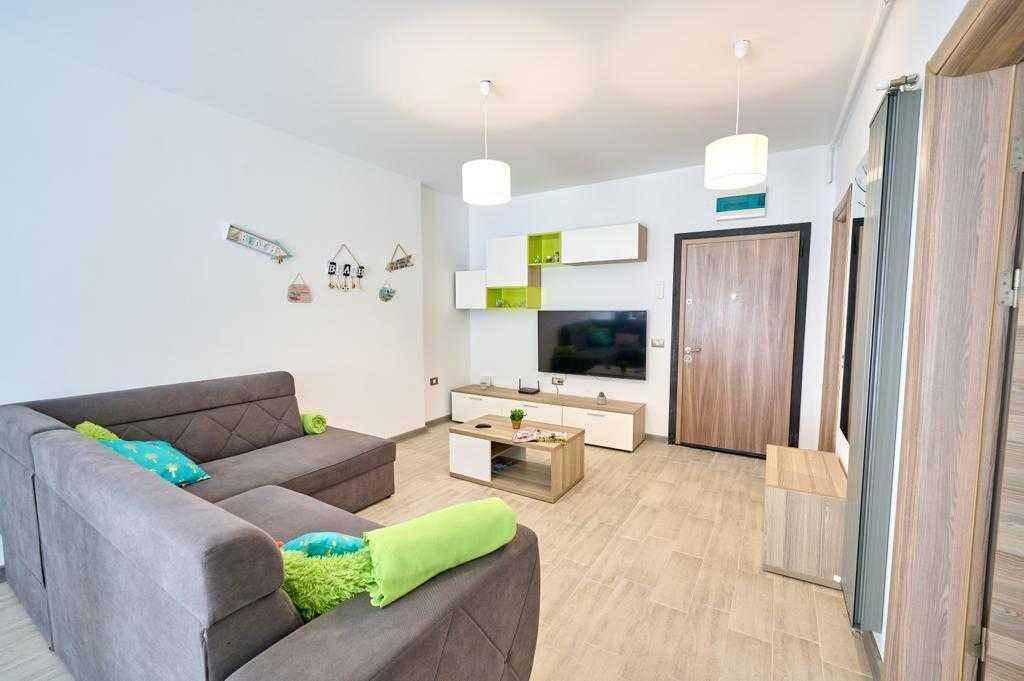 Proprietar Vand apartament in complexul Alezzi beach resort