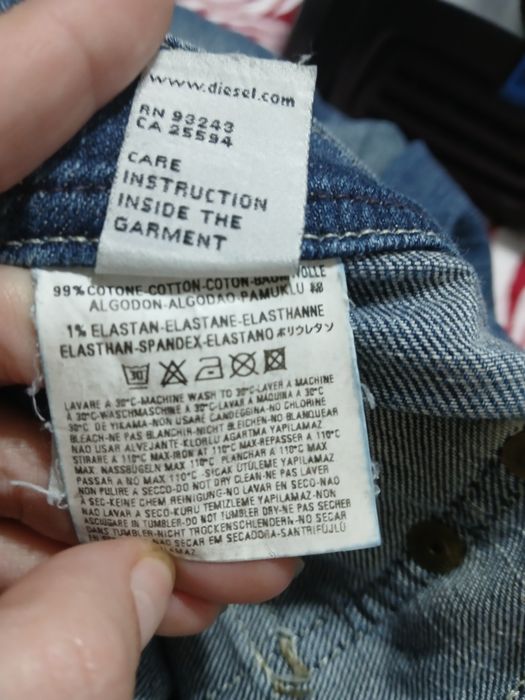 Blugi Diesel cu talie joasa xs-s