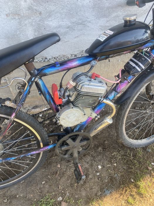 Bicicleta cu motor 100cc