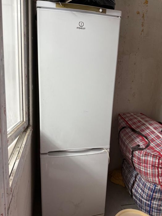 Холодильник индезит