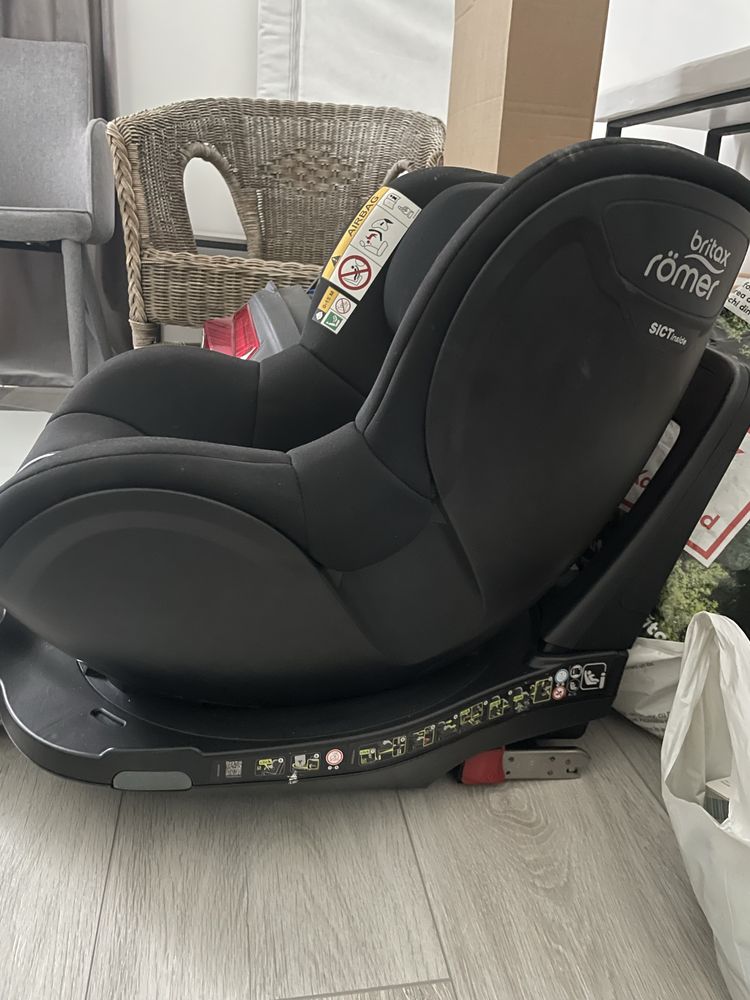 Scaun auro copil 360 Britax romer dualfix i-size