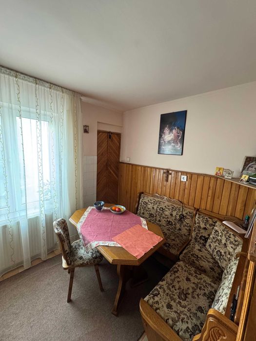Apartament 3 camere, zona Spital de Recuperare