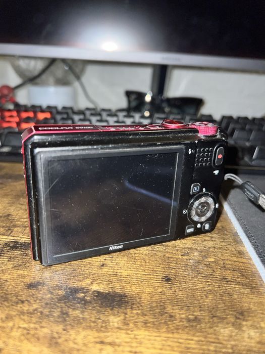 Aparat foto Nikon Coolpix S9100