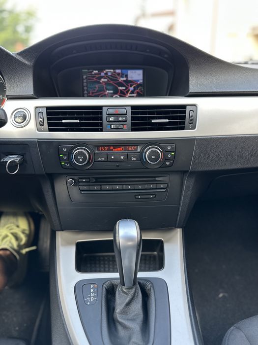 Bmw e90 facelift automat 2011