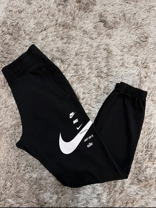 Pantaloni Nike ( bărbați)