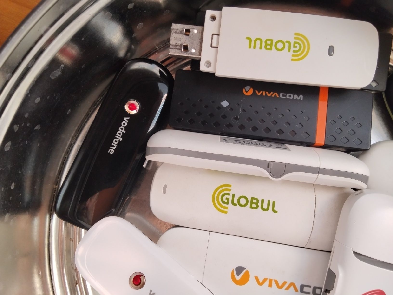 Usb флашки за мобилен интернет за сим карти в България на всички опера
