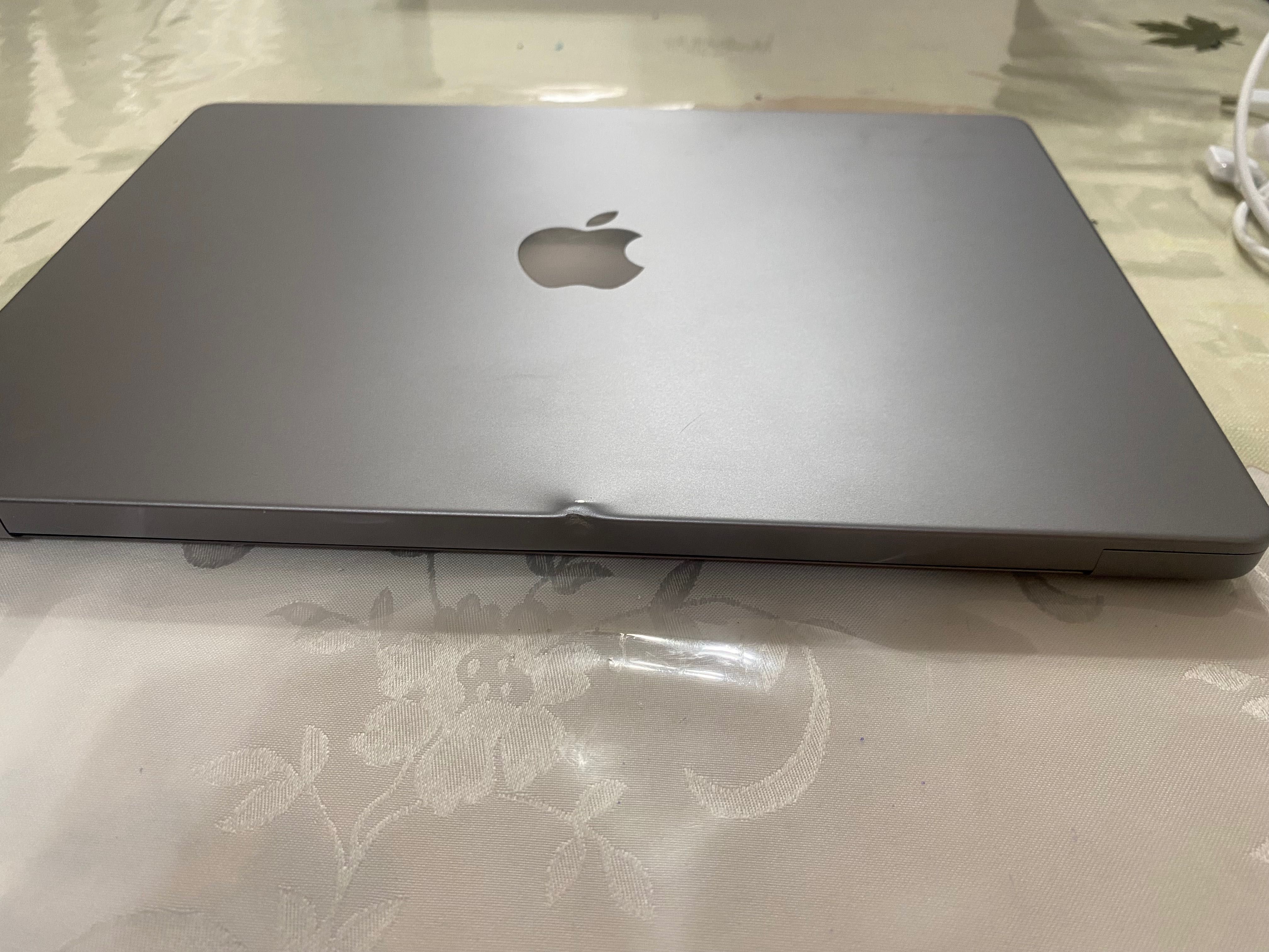Macbook pro M1 pro 16gb 512gb