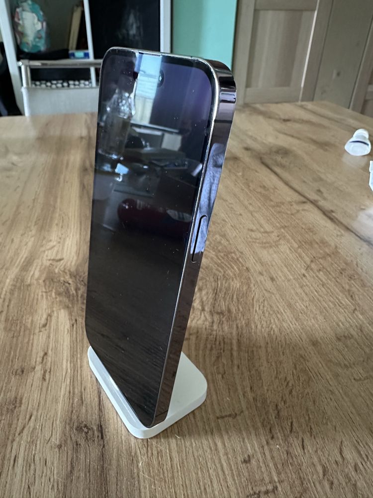 iPhone 14 Pro Max 256GB + 2бр. Калъфи подарък