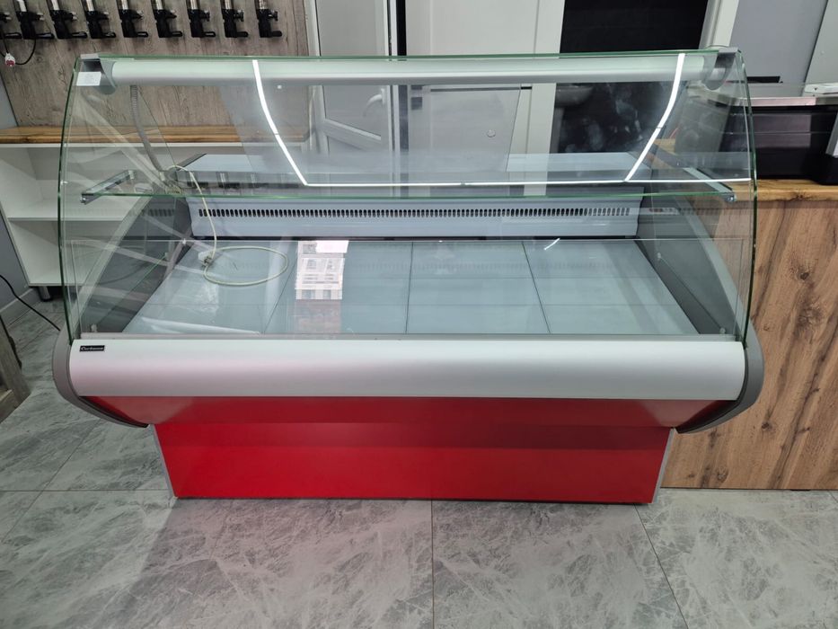 Холодильный шкаф