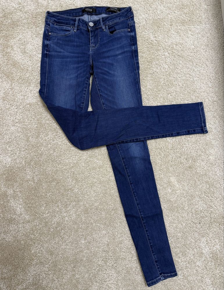 Дънки Guess и Calvin Klein