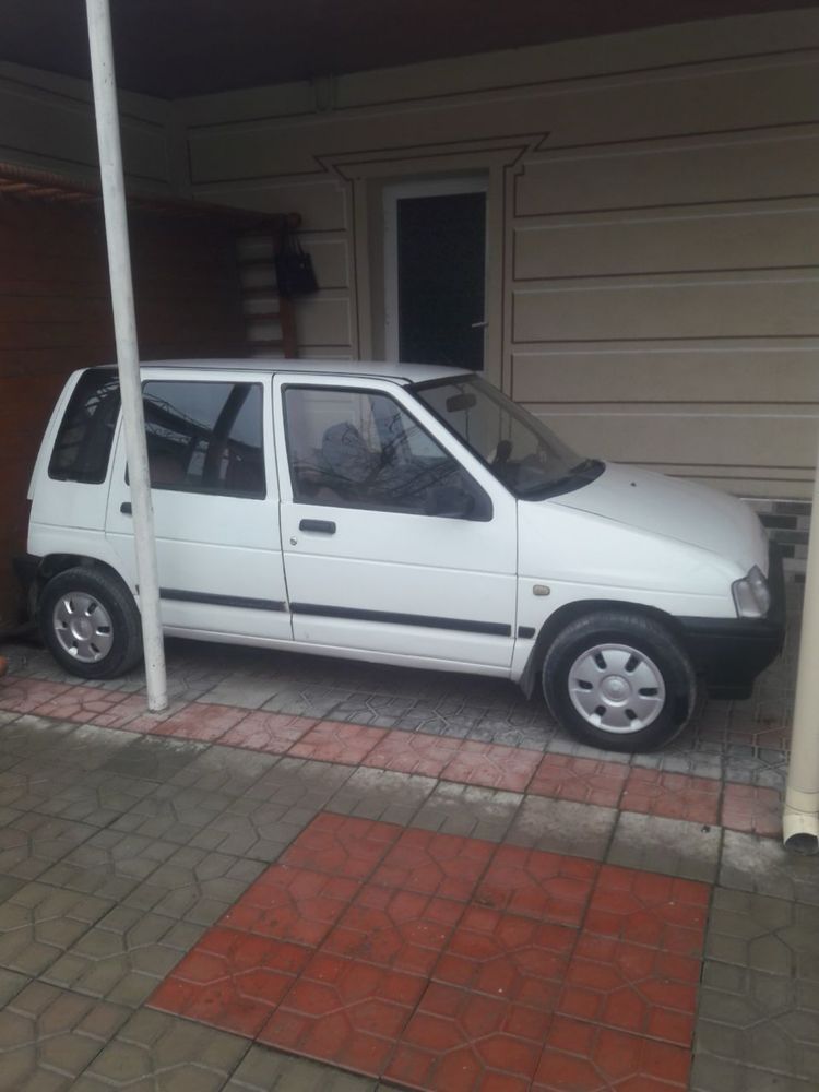 Mashina sotladi tiko