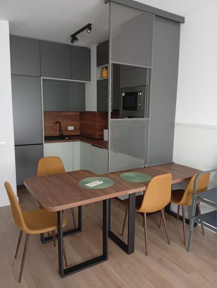 Mobilier pe comanda