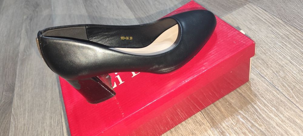 Туфли женские в отличном состоянии