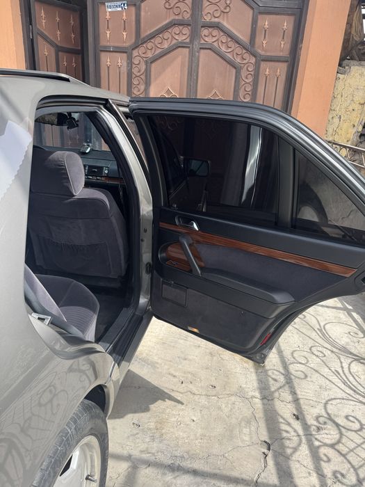 Ассаломалекум машина сотилади