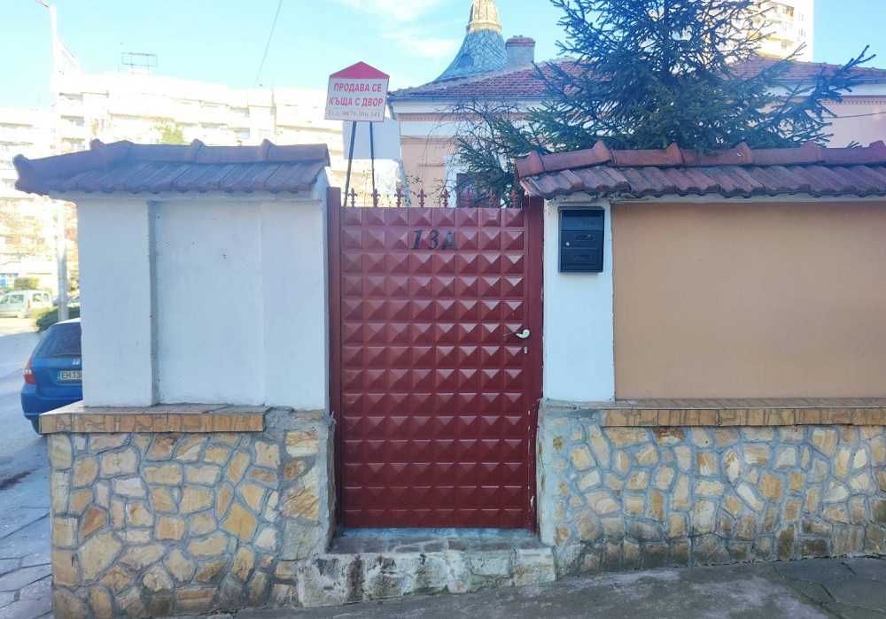 Дава се под наем Къща в Плевен, Идеален център - 75 кв.м за 453.9 € - Снимка #10