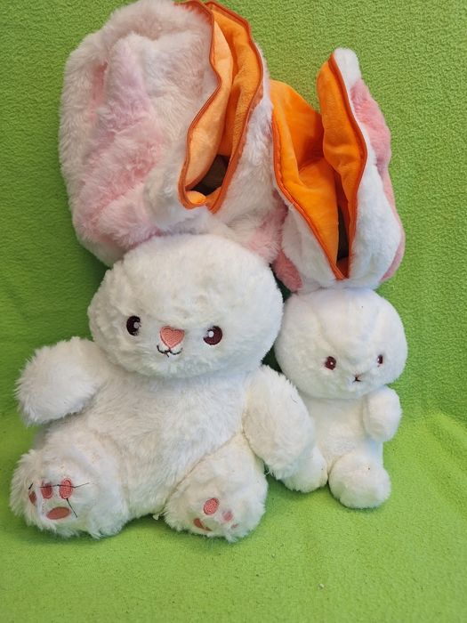 Зайче - морков и зайче - ягодка плюшени възглавнички с цип