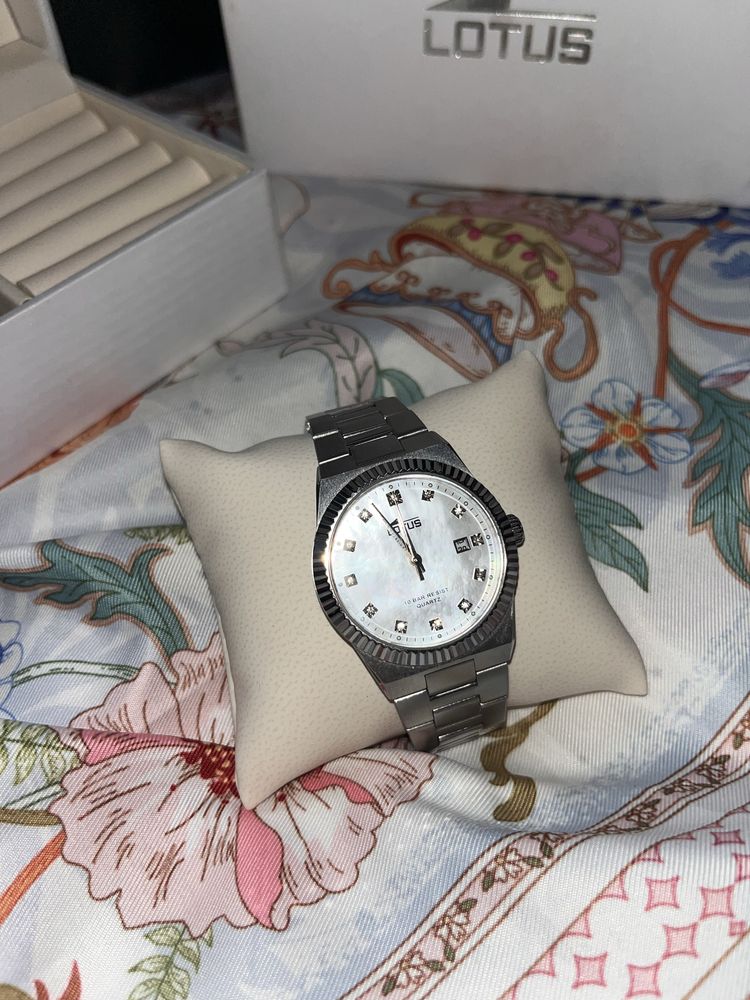 LOTUS womens cream 316L stainless steel watch  L18838/1
